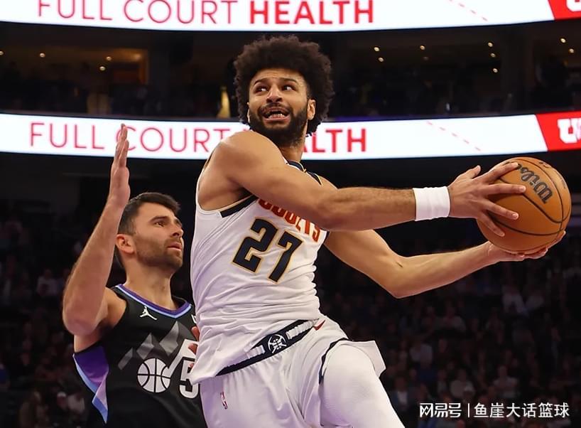 乐鱼体育官方网站-NBA最新排名!火箭坐稳第三,快船收大礼,勇士危险,湖人被甩开